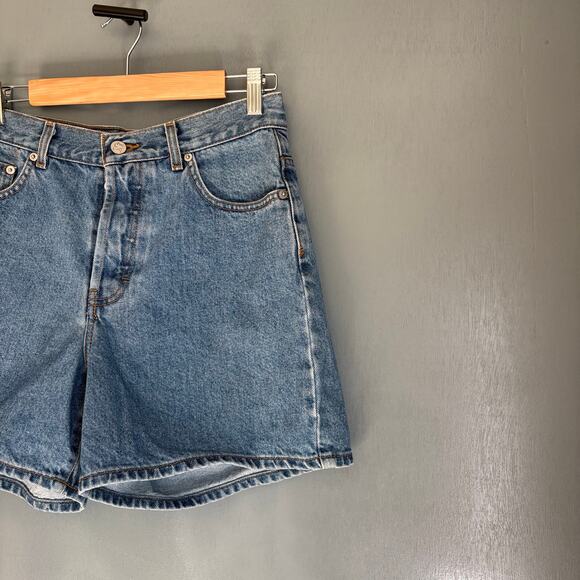 CK CALVIN KLEIN JEANS Women's 9 Button Fly Easy Fit Light Wash Denim Shorts - Picture 7 of 11